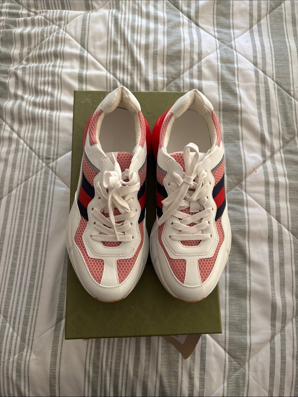 Authentic Gucci women’s White and Pink Athletic Sneakers with Navy Accent
